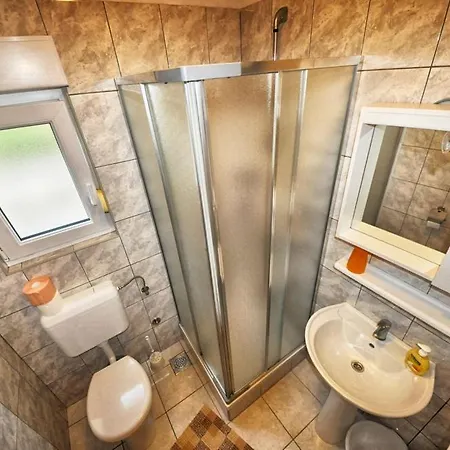 Apartmani Snjezana *