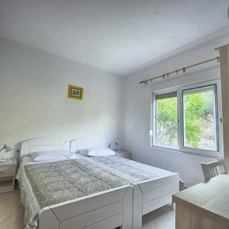 Apartmani Snjezana *