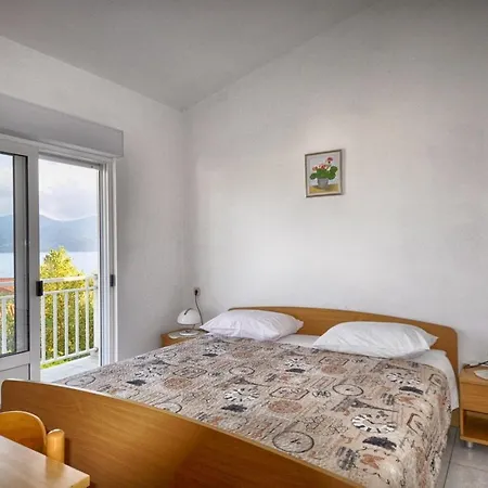 Apartmani Snjezana * Viganj