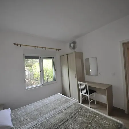 Apartmani Snjezana Lägenhet