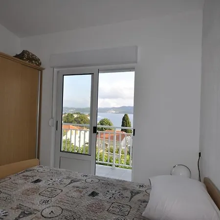 Apartmani Snjezana *